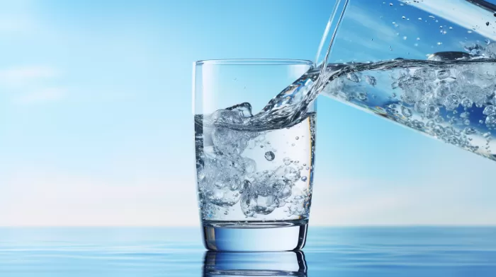 Stay Cool and Healthy: Why Drinking More Water is Your Summer Win!