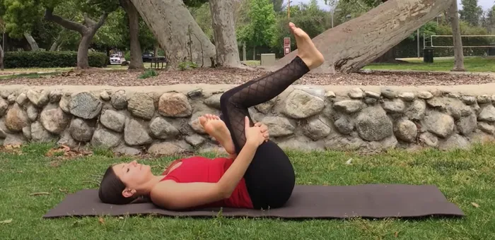 Ease Hip Pain with a Simple Stretch - Say Goodbye to Tightness Without Even Standing Up!